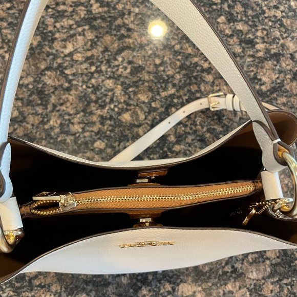 Coach Large Town Bucket Bag - Picture 3 of 4